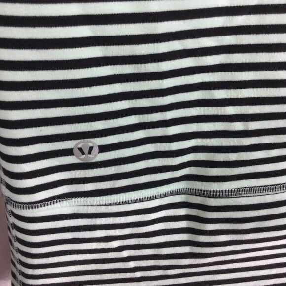 Lululemon Daily Yoga Mint Moment Full Zip Black Green Stripe Preppy Jacket Sz 4 - Picture 5 of 7